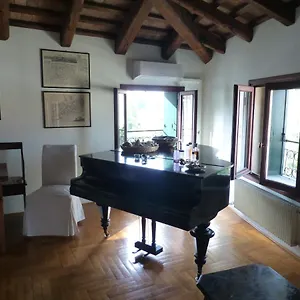 https://ca-rusteghello.hotelinveneto.com
